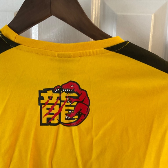 MITCHELL & NESS TORONTO RAPTORS X BRUCE LEE 'GAME OF DEATH' LONG SLEEVE M Medium - Picture 4 of 5